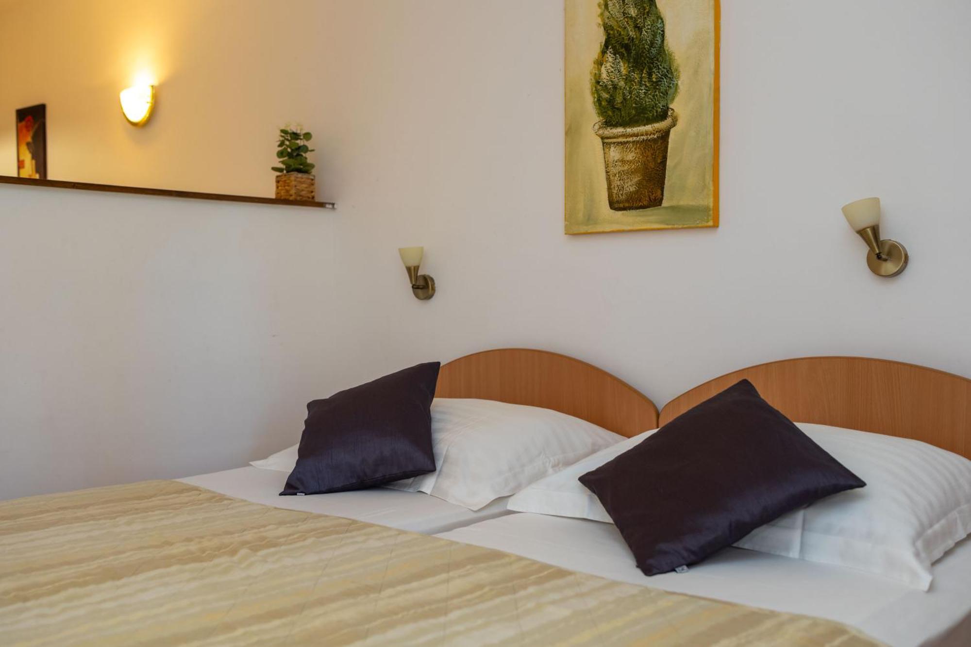 Premium Apartments - Lavica Beach Podstrana Ngoại thất bức ảnh