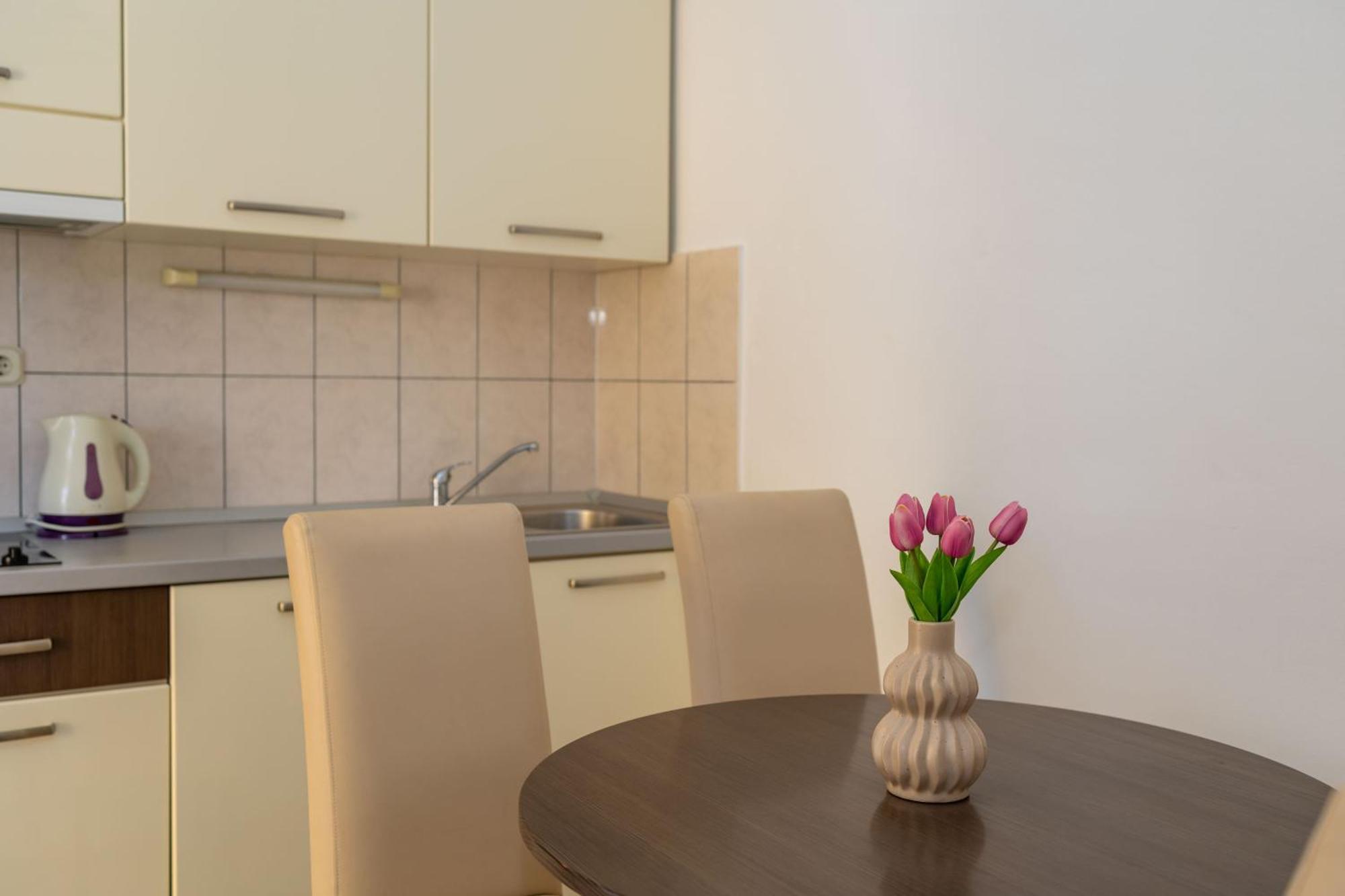 Premium Apartments - Lavica Beach Podstrana Phòng bức ảnh