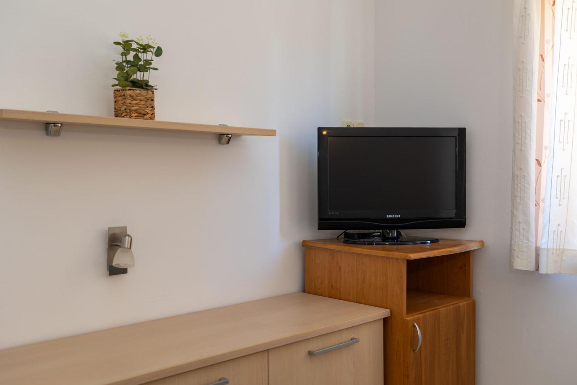 Premium Apartments - Lavica Beach Podstrana Phòng bức ảnh