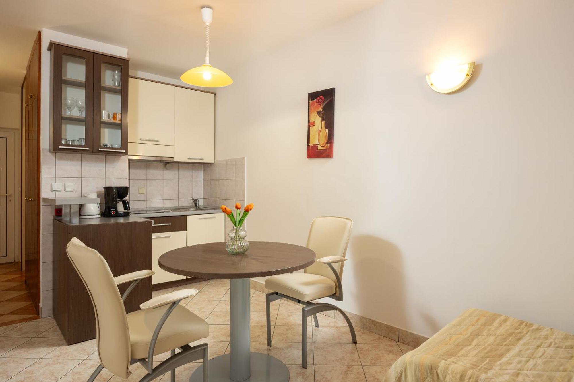 Premium Apartments - Lavica Beach Podstrana Phòng bức ảnh